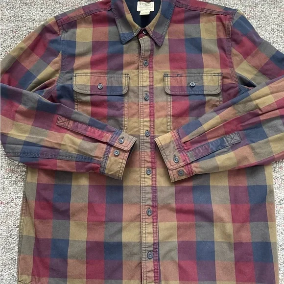 Men's Plaid Thick fully lined Red, Blue, Brown Checkered Utility Chore Jacket M - Picture 9 of 11